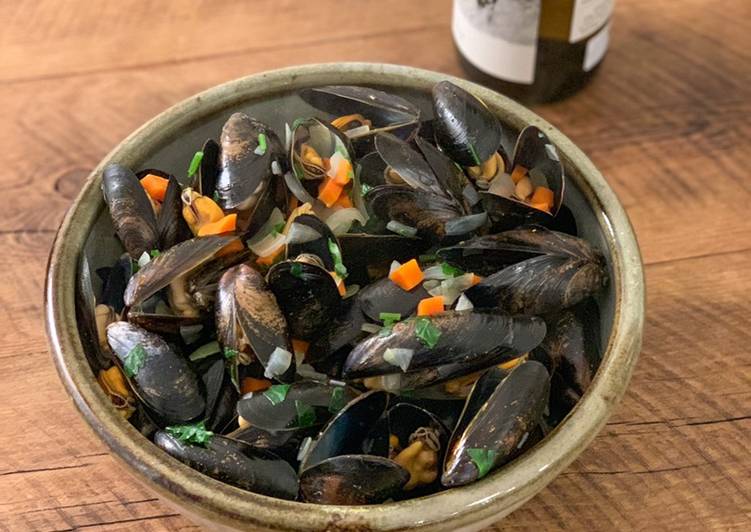 My love of Mussels❤️ - with butter sauce