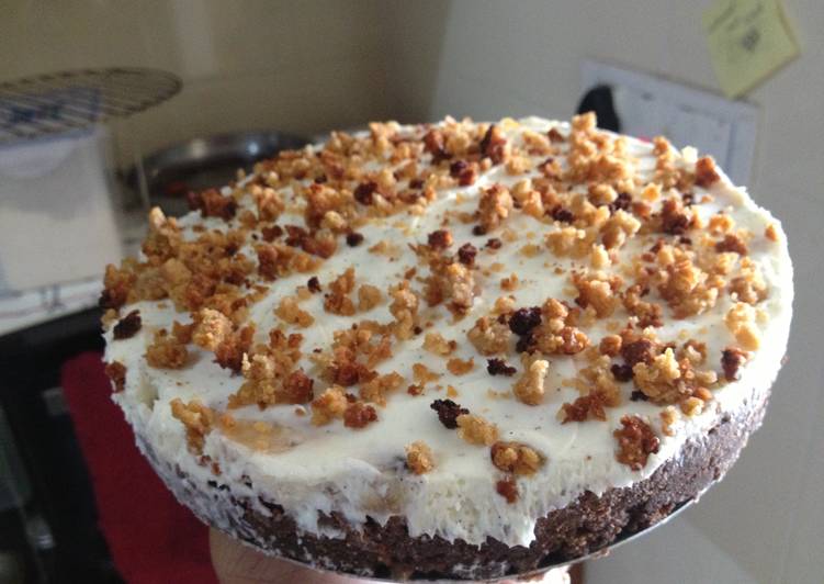 Banoffee Pie with a Banana Bread Crust