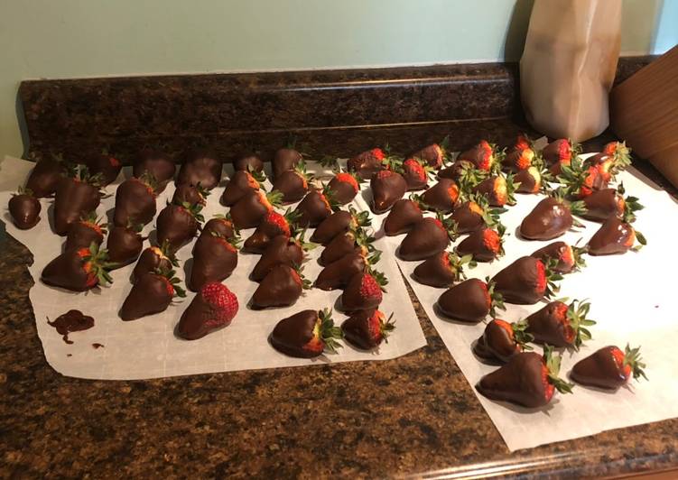 American style chocolate covered strawberries