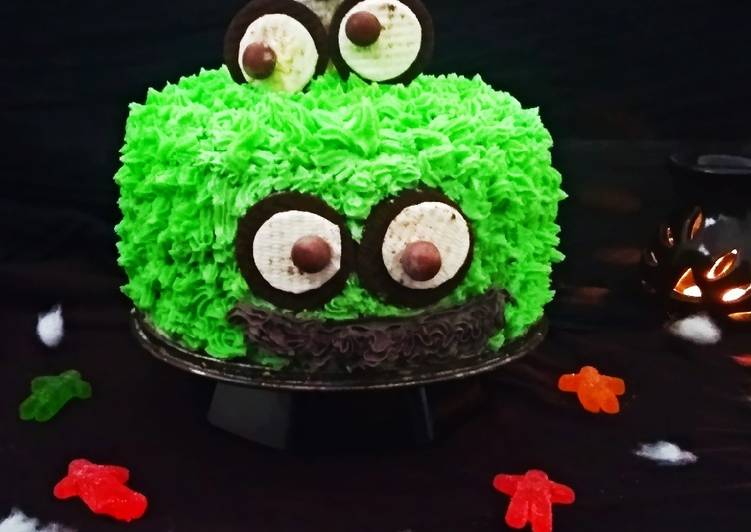 Monster Oreo Cake with Oreo Buttercream Frosting