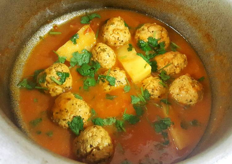 Chicken Meatball & Potato Curry/ Kofta Aloo 😍