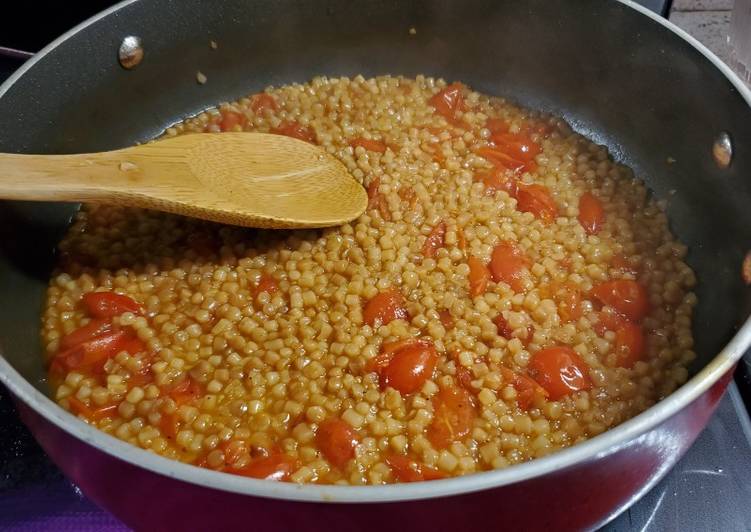 Israeli Couscous with Tomatoes