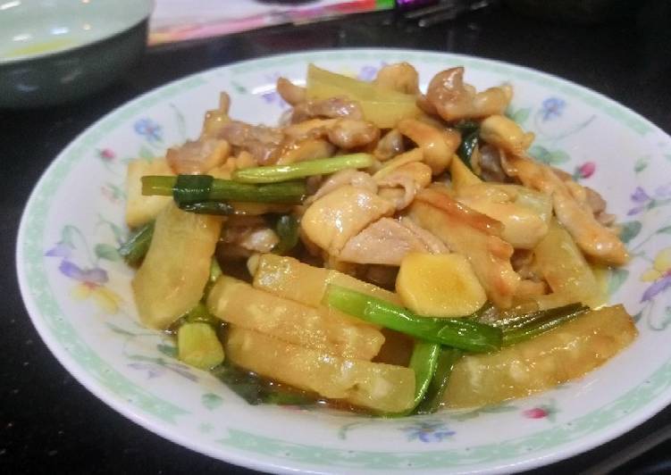 Chicken with pickled pineapple