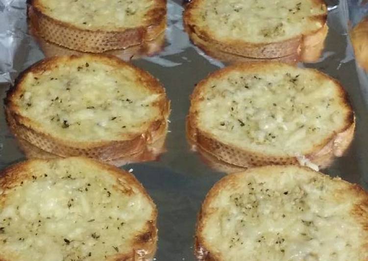 Homemade Cheesy Texas Toast
