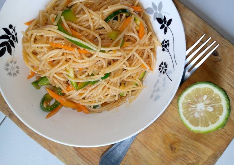 Vegetarian Stir fried noodles 😋😋😋