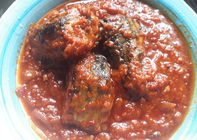 Fish tomato stew