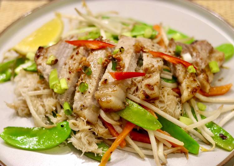 Asian Style Grilled pork chops with vermicelli noodles 🍜