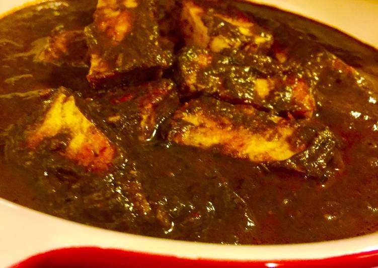 Palak Paneer | Indian Cottage Cheese in Spinach Sauce
