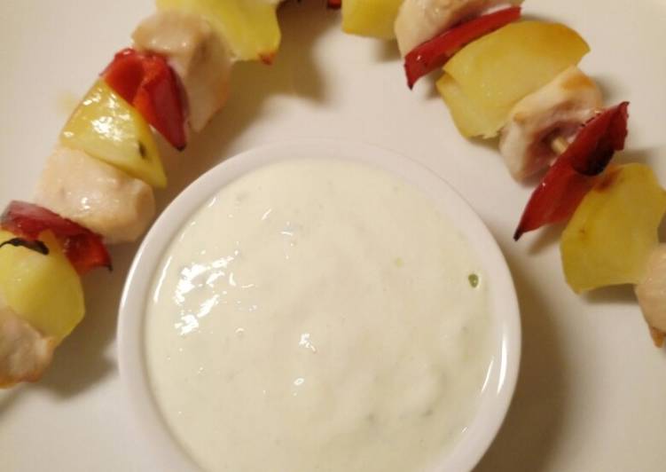Chicken and vegetable skewers with tzatziki sauce