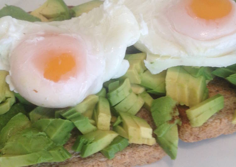 Avocado on Toast with Poached Egg