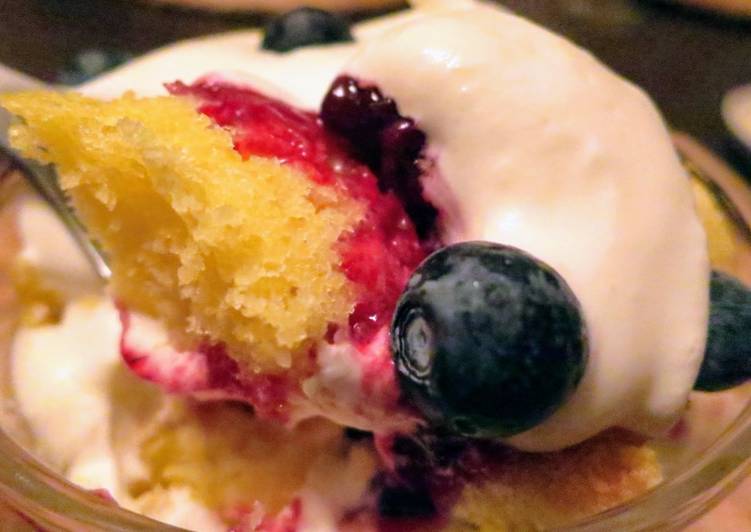 Lemon Cake Trifle with Berry Compote & Vanilla Mascarpone Whipped Cream
