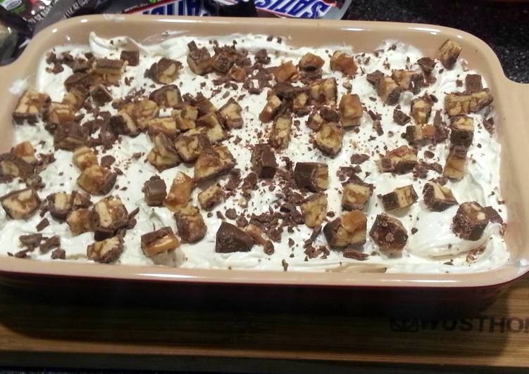Snickers Dip (served with pretzels and apple slices)