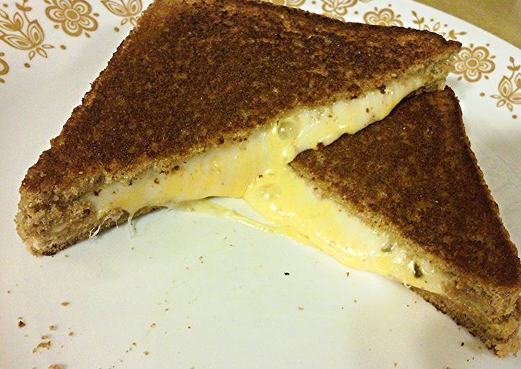 PheNOMenal Grilled Cheese