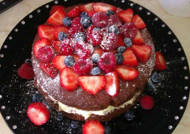 Red Velvet Cake with fruit