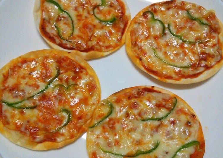 Quick Gyoza Wrapper Pizza