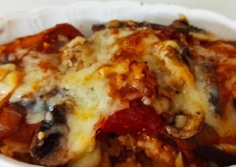 Baked Rice With Tomato Sauce and Cheese