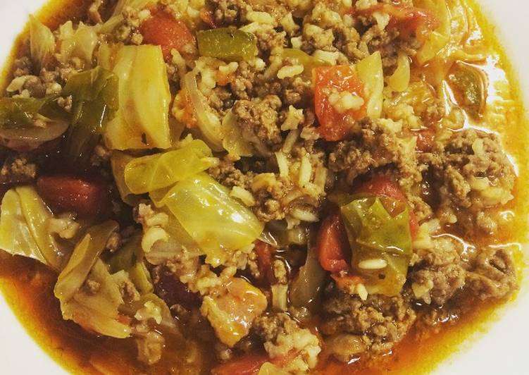 Beefy Cabbage rice soup
