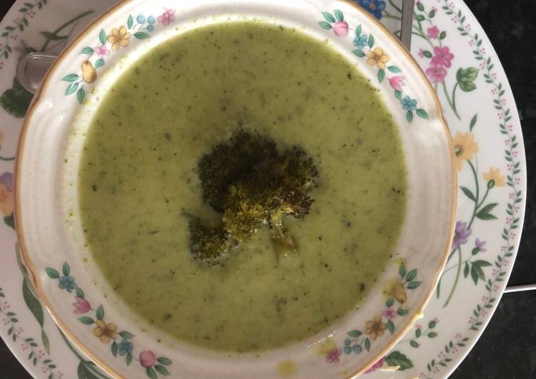 Thai broccoli soup