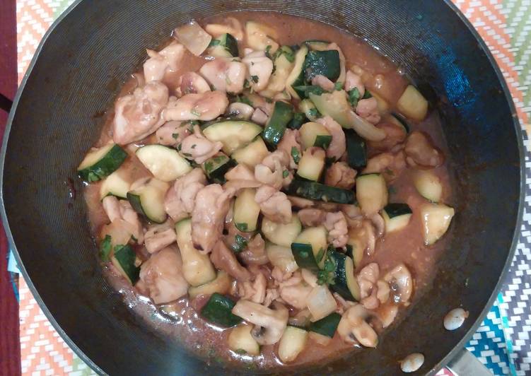 Chicken and mushrooms ,Zucchini Stir Fry With( Szechuan Stir-Fry Sauce)