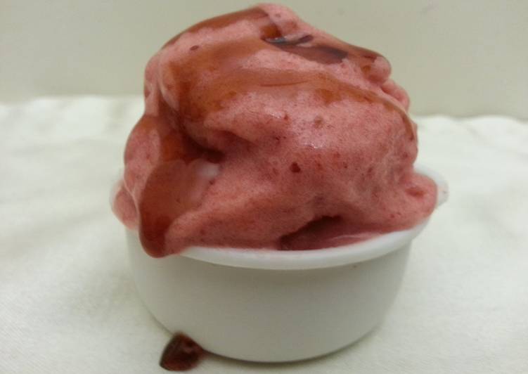Strawberry Sorbet - really easy and healthy