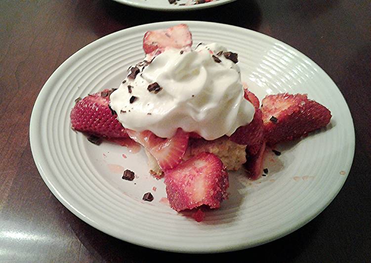Strawberry Shortcake with Vanilla Ice Cream Cake