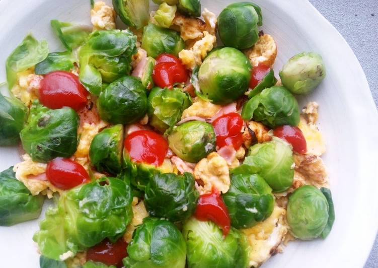 Colourful Scrambled Eggs with Brussels Sprouts