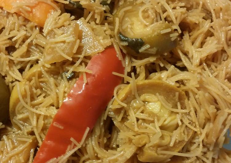 Tami's Brown rice noodles with stir fried vegetables
