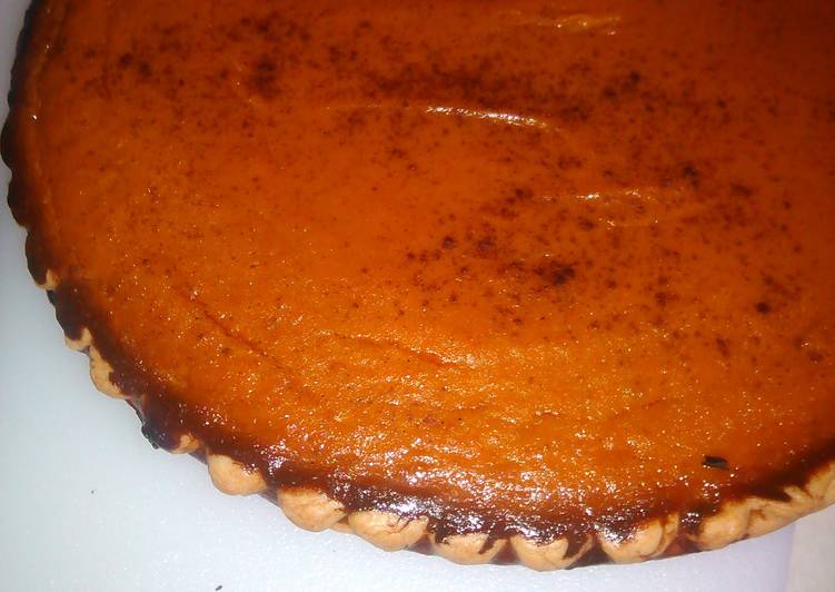 Easy pumpkin pie .