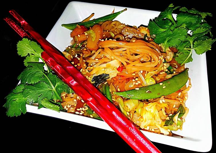 Mike's Spicy Garlic Sesame Rice Noodles