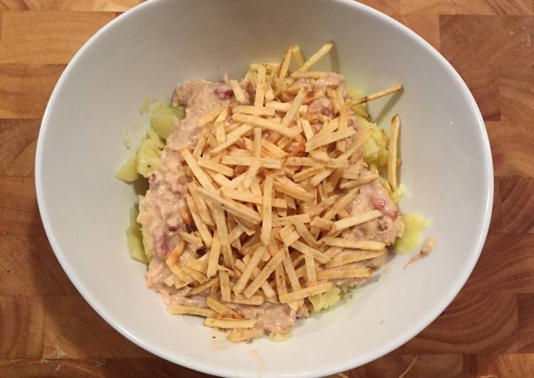 Potatoes With Chicken & Bacon Cream