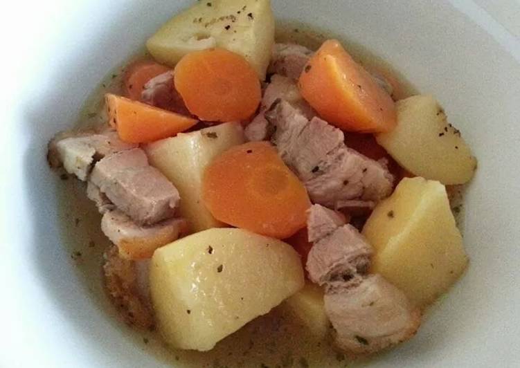 Stewed roast with potatoes and carrots