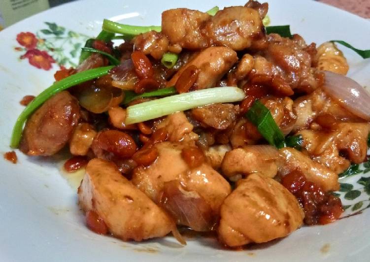 Stir fry chicken and fermented red bean paste