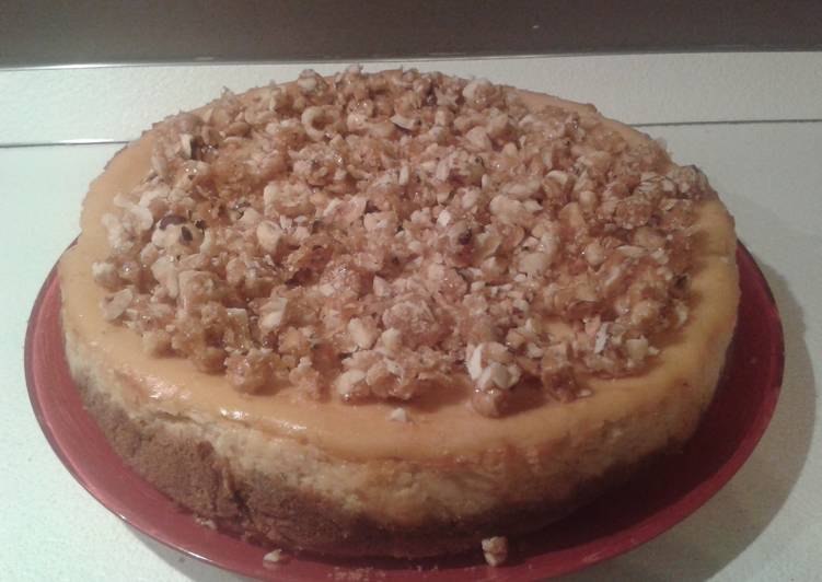 'Dulce de Leche' ricotta cheesecake with caramelized hazelnuts