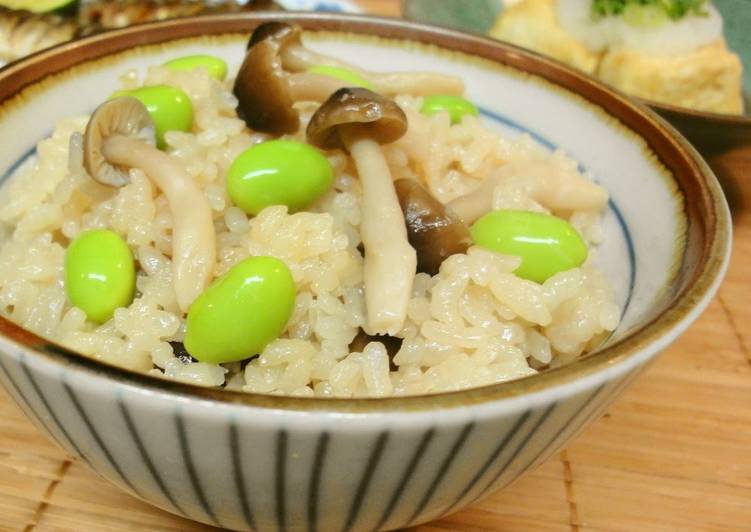 Shimeji Mushroom and Edamame Seasoned Rice