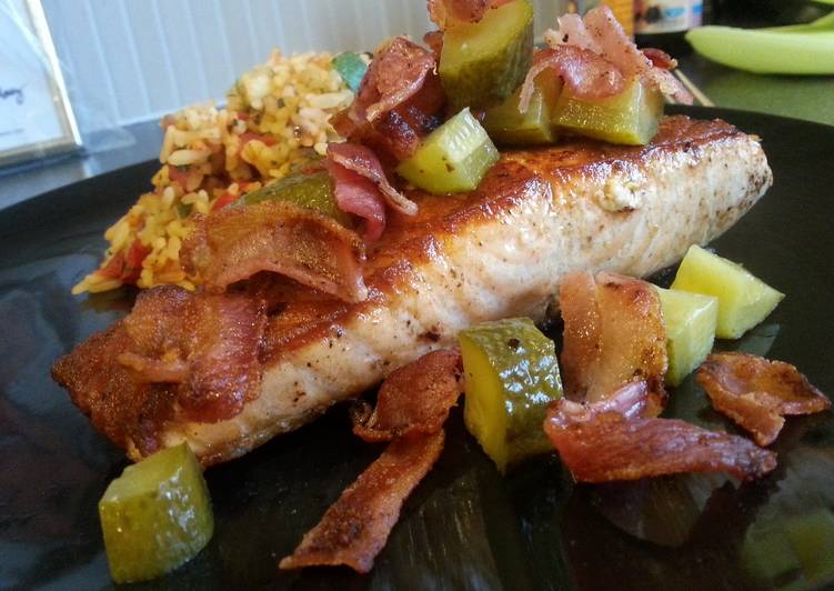 Quick 'n easy Bacon fried Salmon!