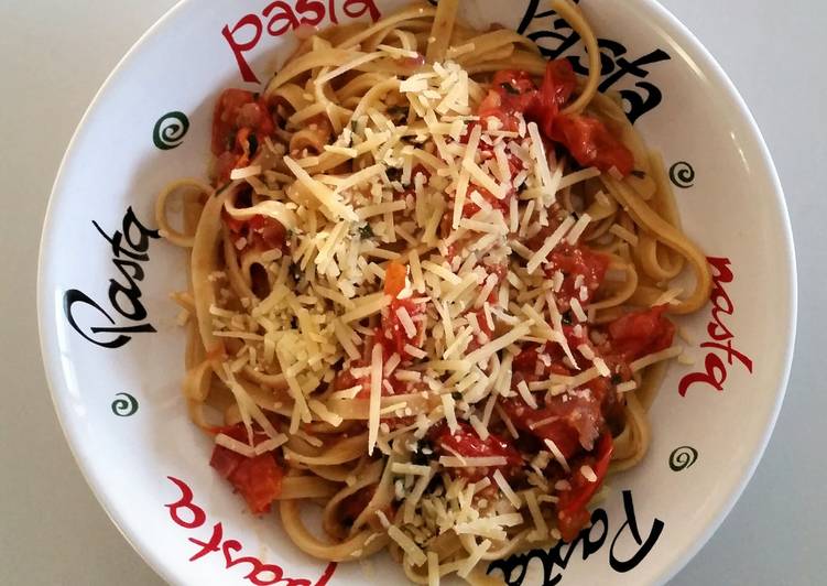 Roasted Cherry Tomatoes and Basil Fettuccine