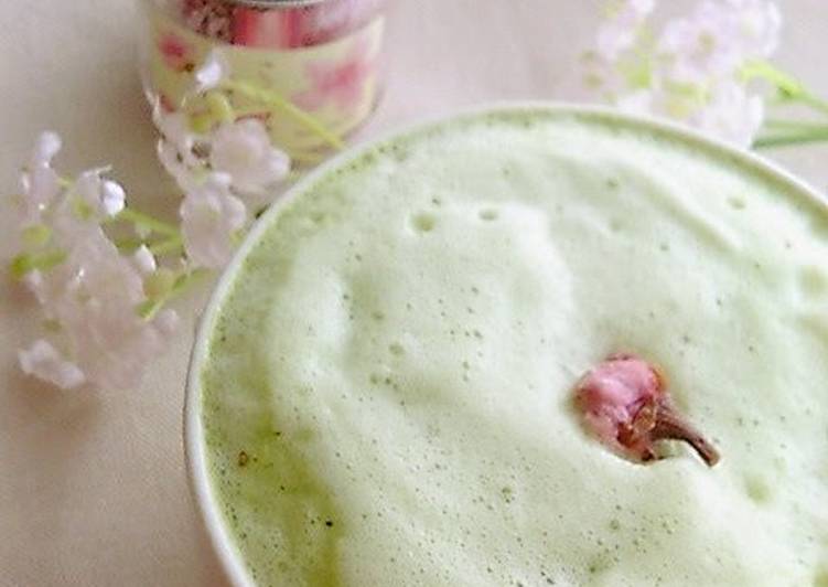 Spring-Coloured Sakura Matcha Latte