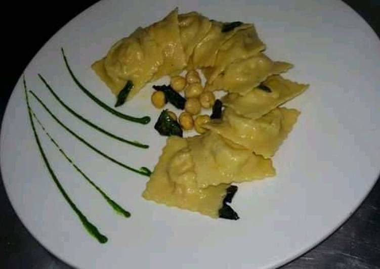 This is spinach ricotta cheese ravioli