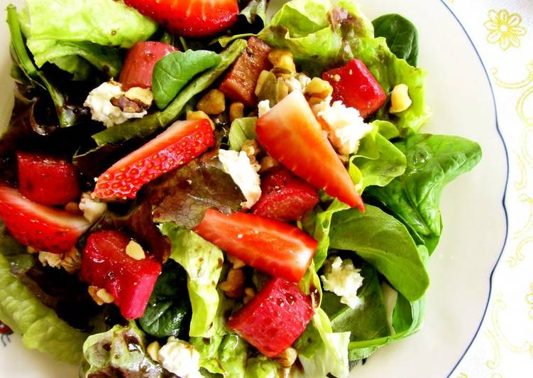 Rhubarb, Strawberry and Walnut Salad with Balsamic Vinaigrette