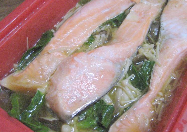 Easy Microwave-Steamed Salmon and Mushrooms in a Silicone Steamer