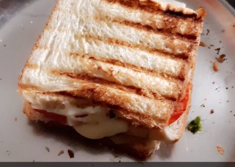 Cheese grilled sandwiches