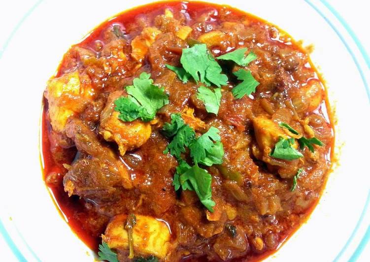 Spicy red hot chicken curry