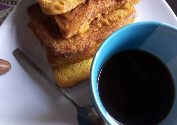 Fried bread in egg