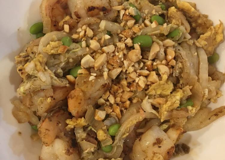 Thai Peanut Shrimp with Edamame