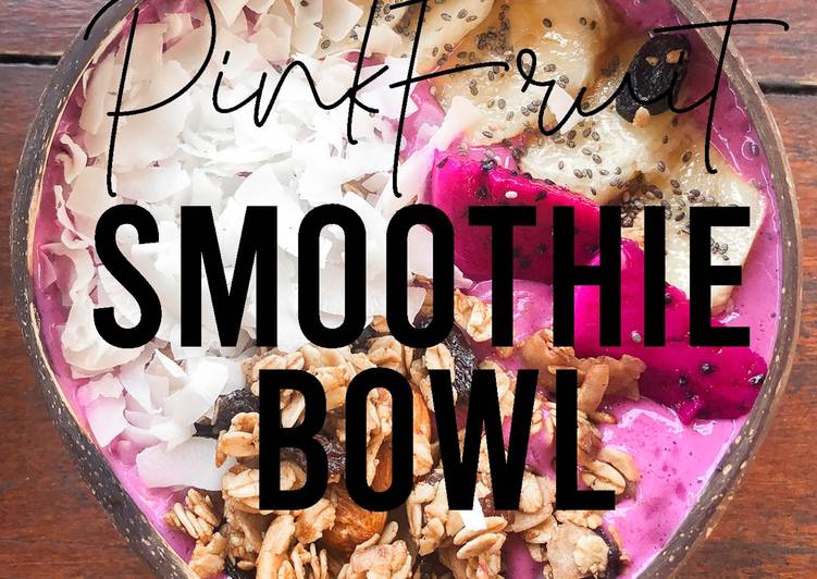 Fitness Recipes : Pink Smoothie Bowl