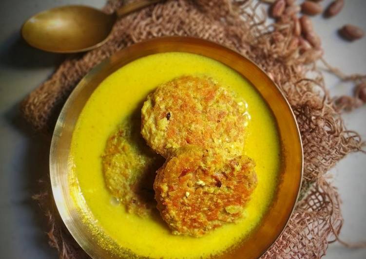 Awadhi Malai Rajma Gobi Galouti Curry