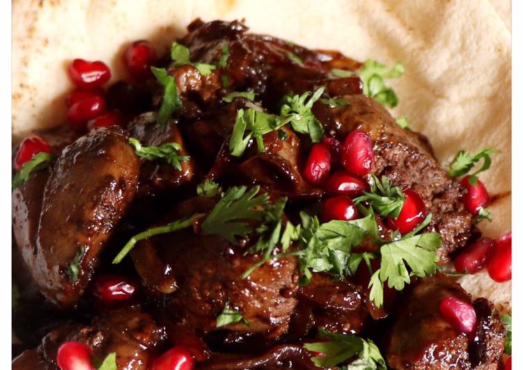 Chicken livers with pomegranate molasses