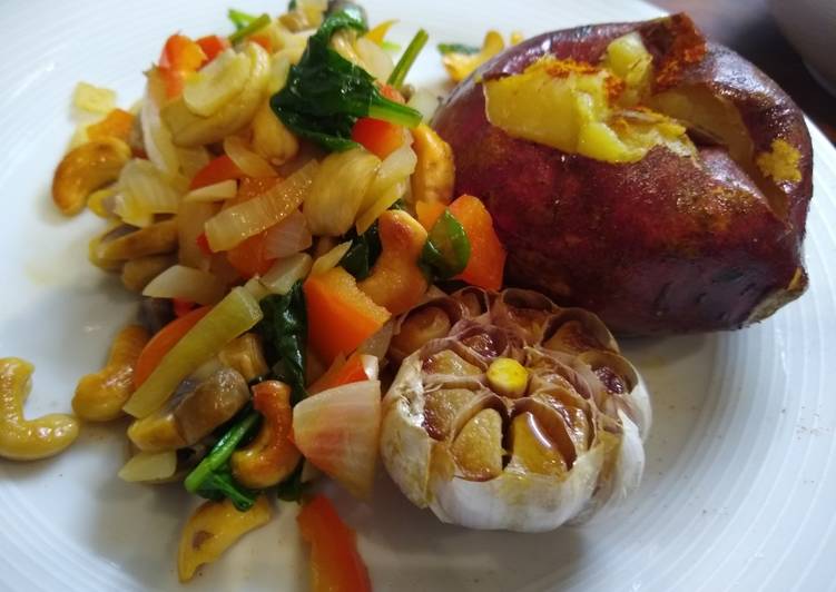 Baked Sweet Potato, Roasted Garlic & Mixed Vegetables