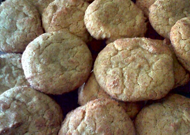 snickerdoodle cookies with molasses and ginger