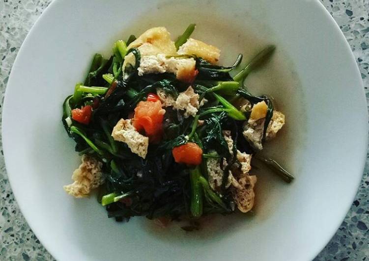 Water Spinach and Tofu Stir Fry (Oseng Kangkung Tahu)